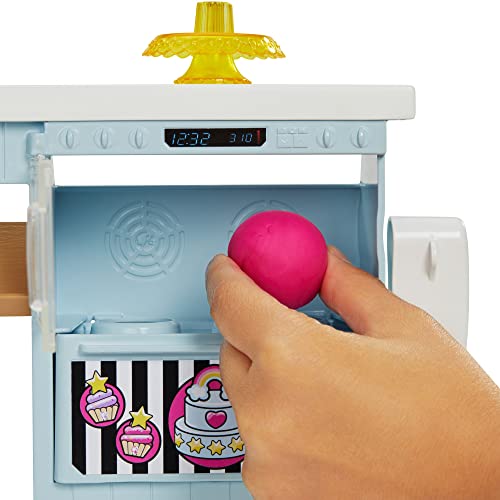 Barbie Bakery Doll & Playset with Pink-Haired Petite Doll, Baking Station, Cake-Making Molds & Dough & 20+ Accessories - Image 4