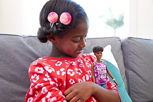 Barbie Fashionistas Doll with Short Curly Brunette Hair - Image 7