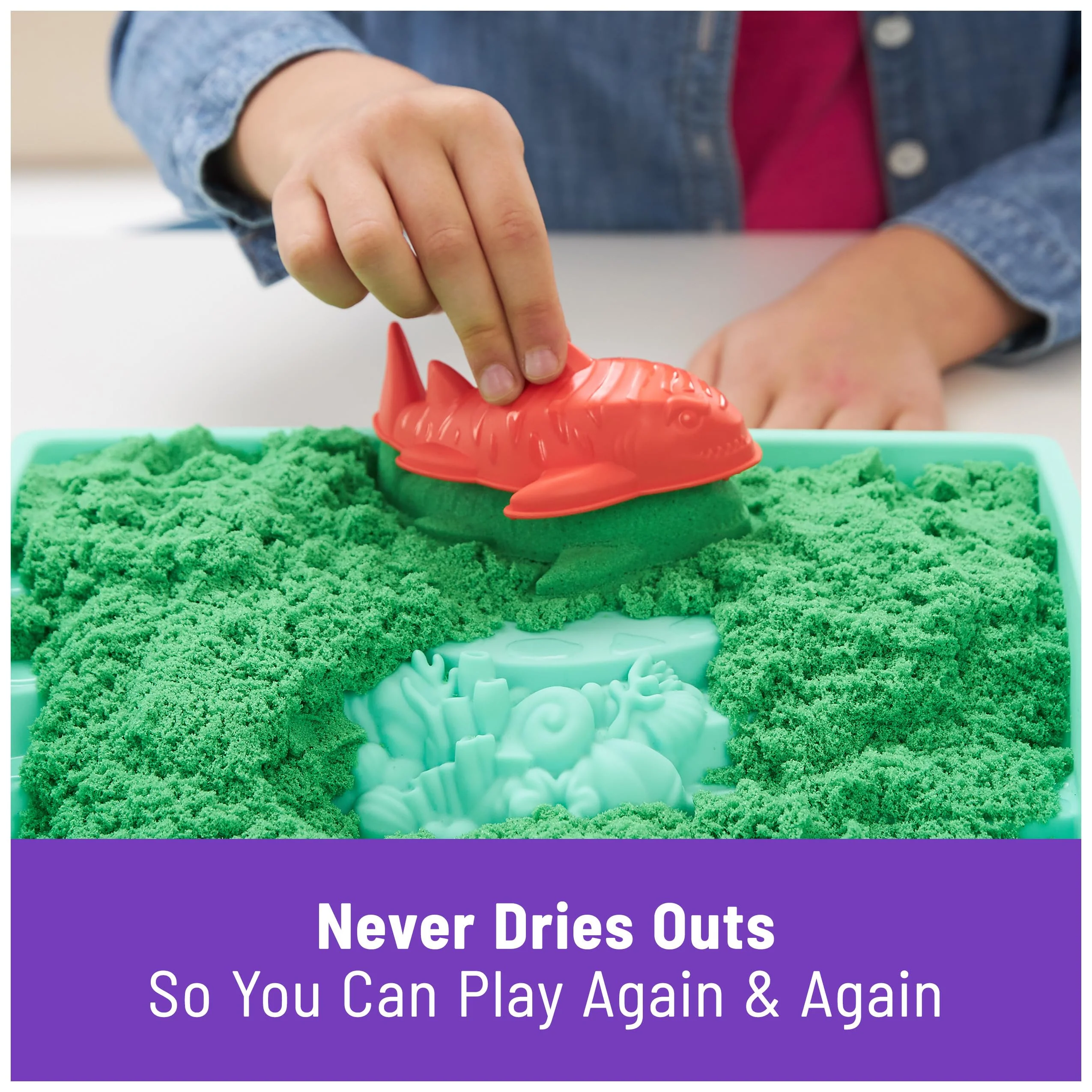 Kinetic Sand, Sandbox Set with 1lb Green Play Sand, 4 Tools & Molds, Storage, Sensory Toys for Kids Ages 3 and up - Image 5