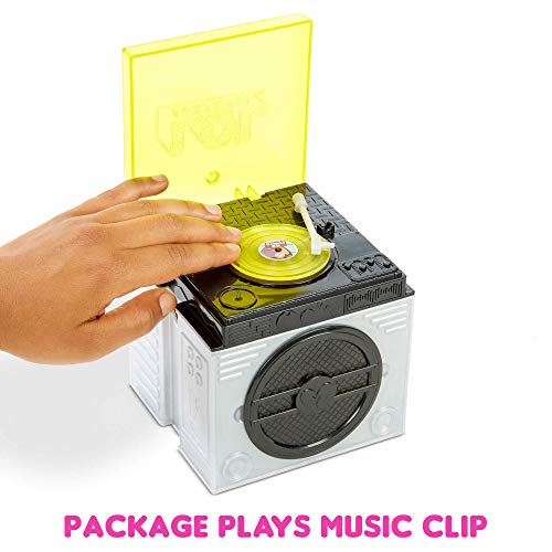 L.O.L. Surprise! Remix Hair Flip Dolls 15 Surprises with Hair Reveal & Music - Image 7