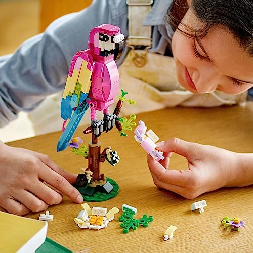 LEGO Creator 31144 - Exotic Pink Parrot - Image 4