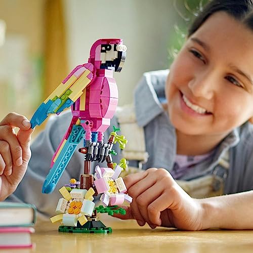 LEGO Creator 31144 - Exotic Pink Parrot - Image 5