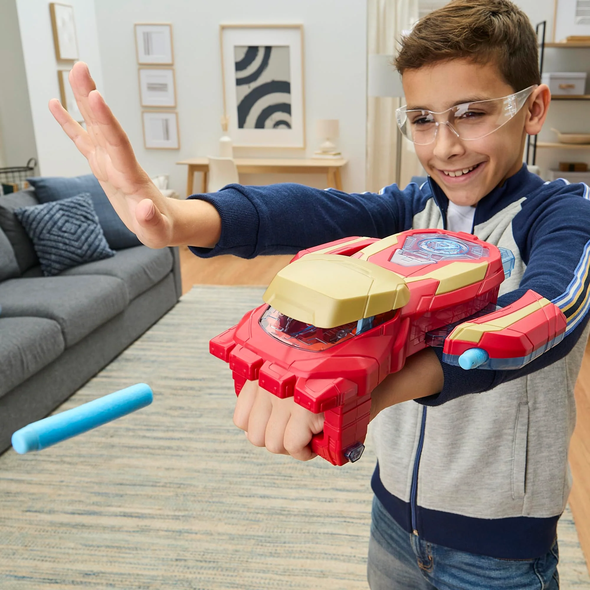Marvel Avengers Iron Man Arc Blaster Roleplay Toy with 3 NERF Darts, Super Hero Toys for Kids Ages 5+ - Image 11