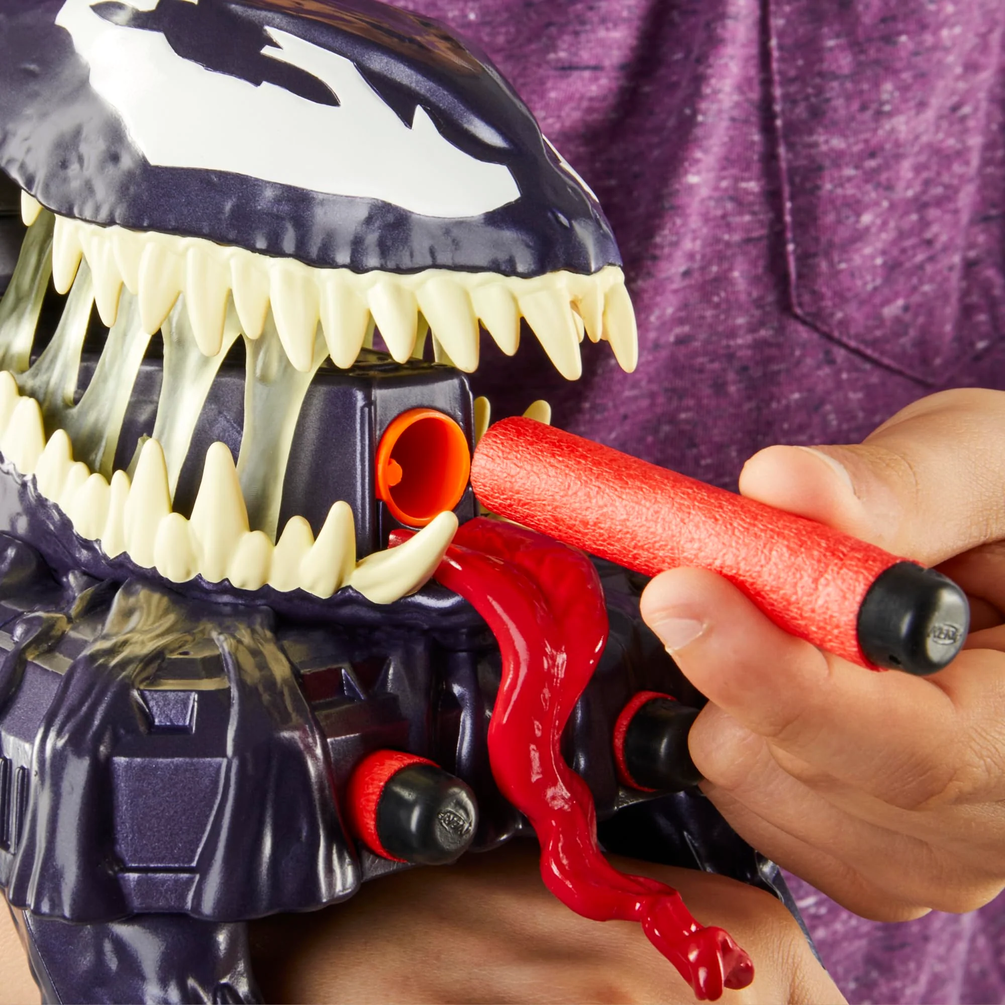 Marvel Spider-Man VenomVersus Marvel’s Venom Strike Blaster, NERF Spider-Man Toy, Super Hero Toys for Kids Ages 5+ - Image 10