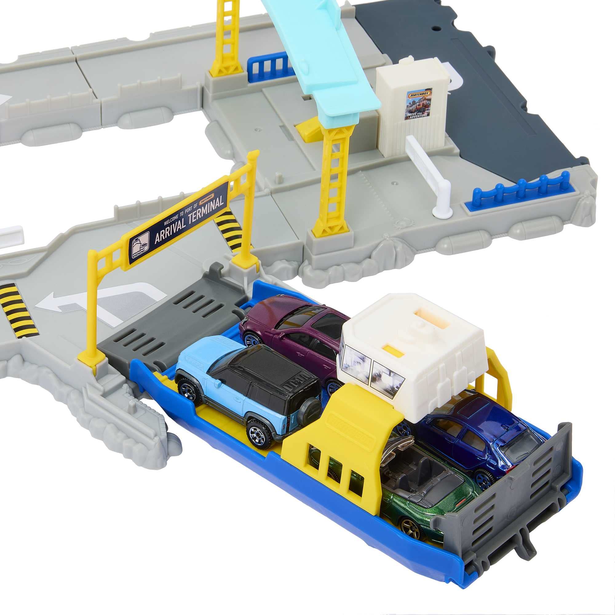 Matchbox Ferry Port Set with Detachable Wheeled Ferry, Elements to Activate Manually or with The Help of The Land Rover Car, Children's Toy - Image 4