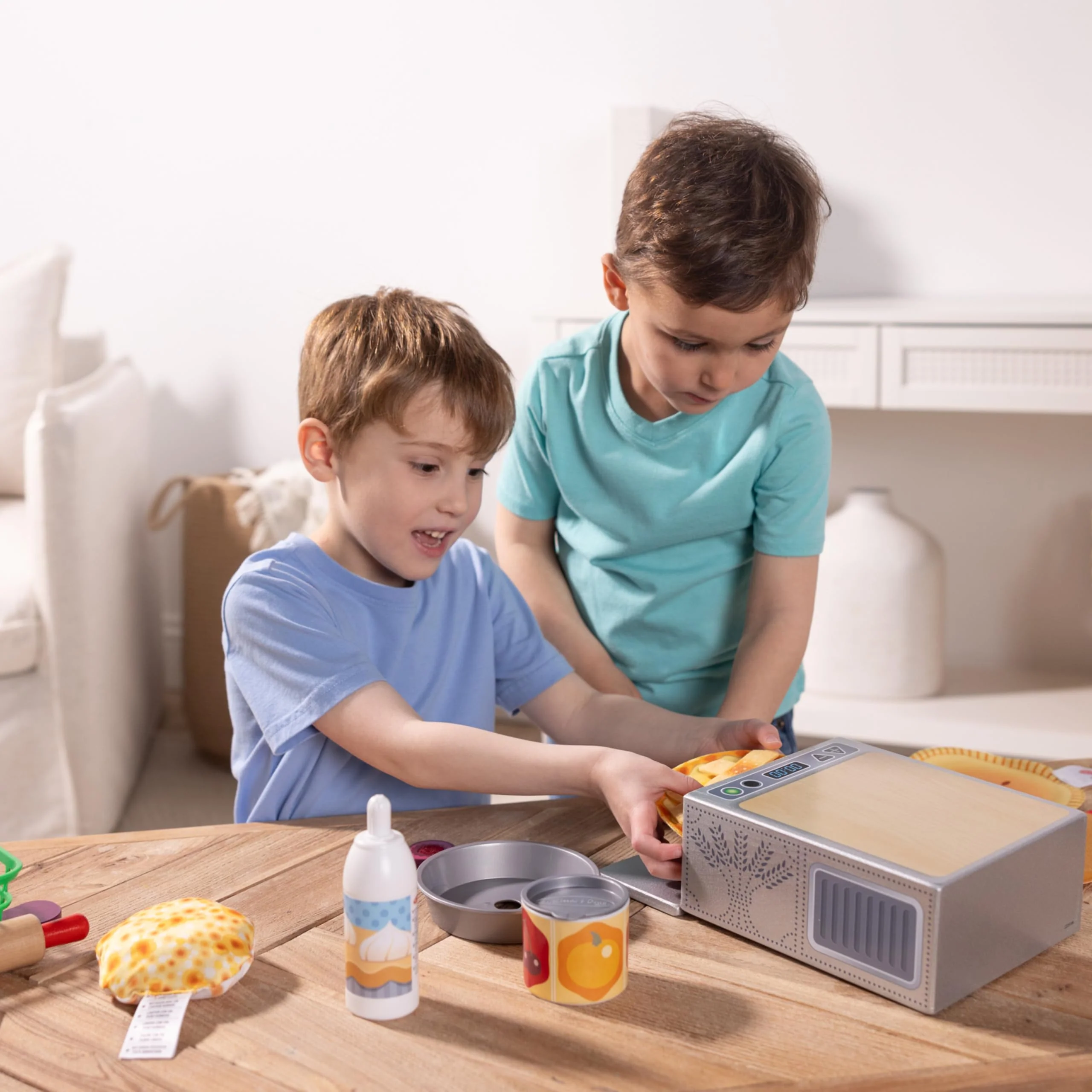 Melissa & Doug Make and Bake Pies Pretend Play Food Set and Wooden Oven with Squishy Dough for Ages 3+ - FSC Certified - Image 10