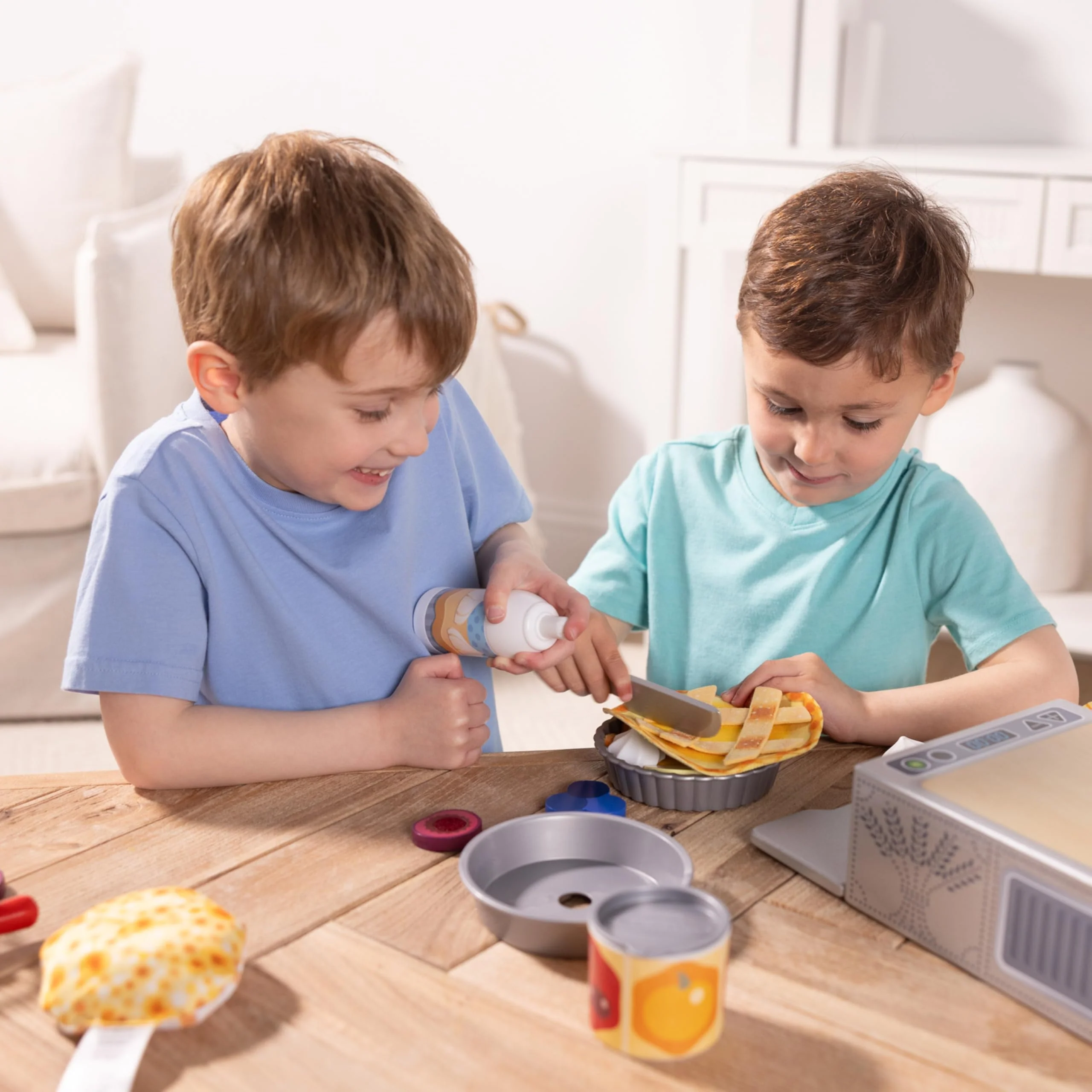Melissa & Doug Make and Bake Pies Pretend Play Food Set and Wooden Oven with Squishy Dough for Ages 3+ - FSC Certified - Image 9