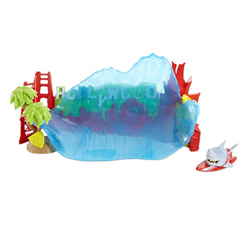 Shreddin' Sharks Tsunami Showdown Playset for Collectible Stunt Figures - Image 4