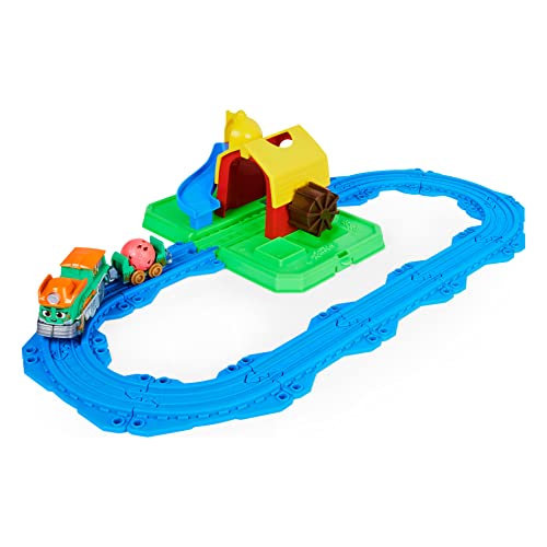 Mighty Express, Farm Station Adventure Bucket and 11-Piece Train Track Set with Exclusive Farmer Faye Toy Train - Image 4