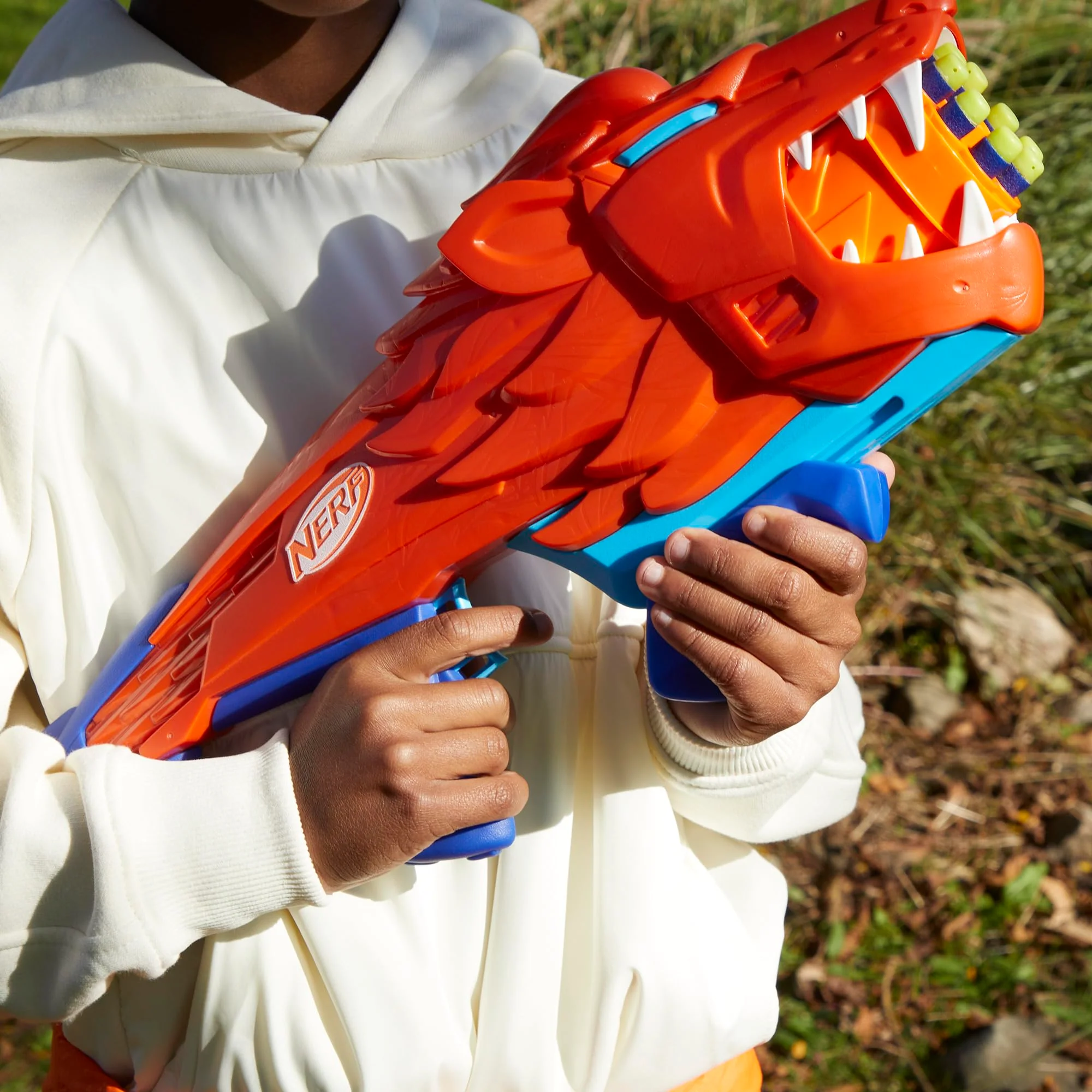 NERF Wild Lionfury, Easy Play Dart Blaster, 16 Nerf Elite Darts, Nerf Blaster Lion Toys for 6 Year Old Boys & Girls & Up, Outdoor Toys - Image 8