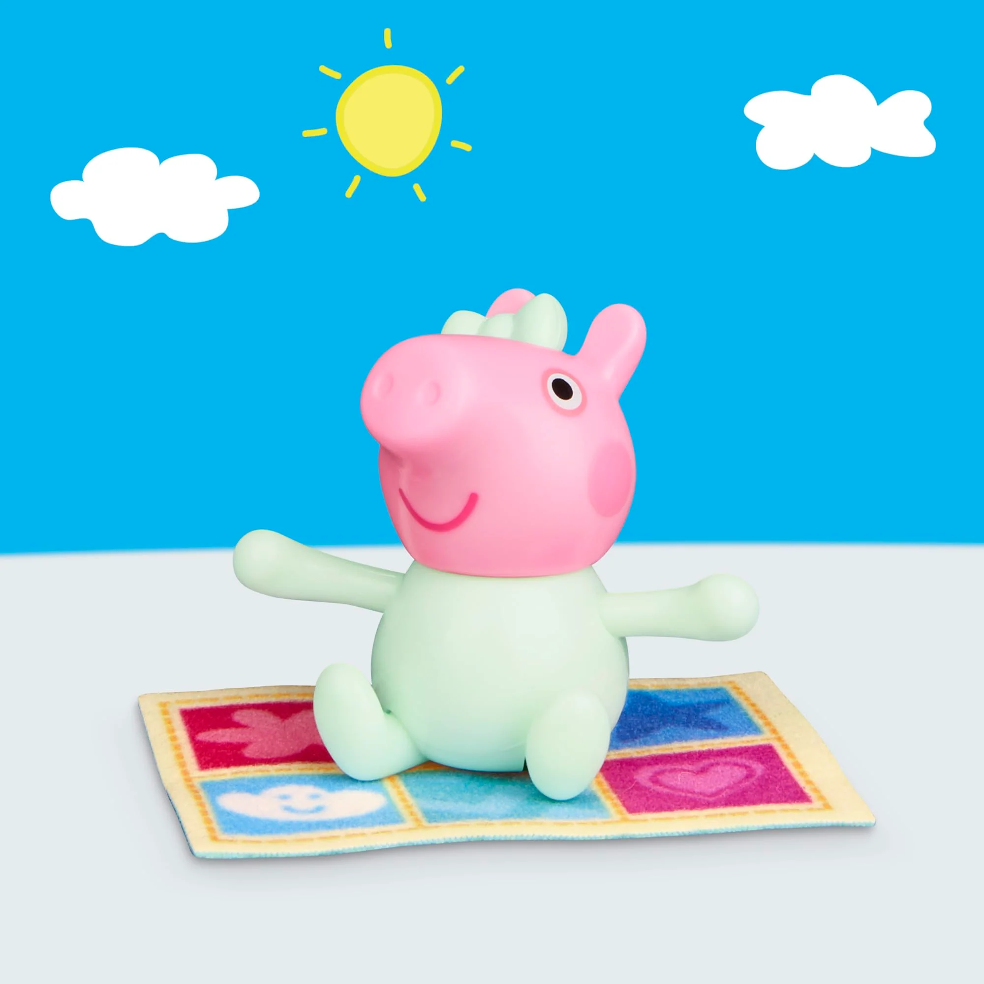 Peppa Pig Evie's Nursery Set with 1 Figure and 7 Accessories, Works with Peppa's Big Family House Playset, Preschool Toys for Girls and Boys 3+ - Image 8