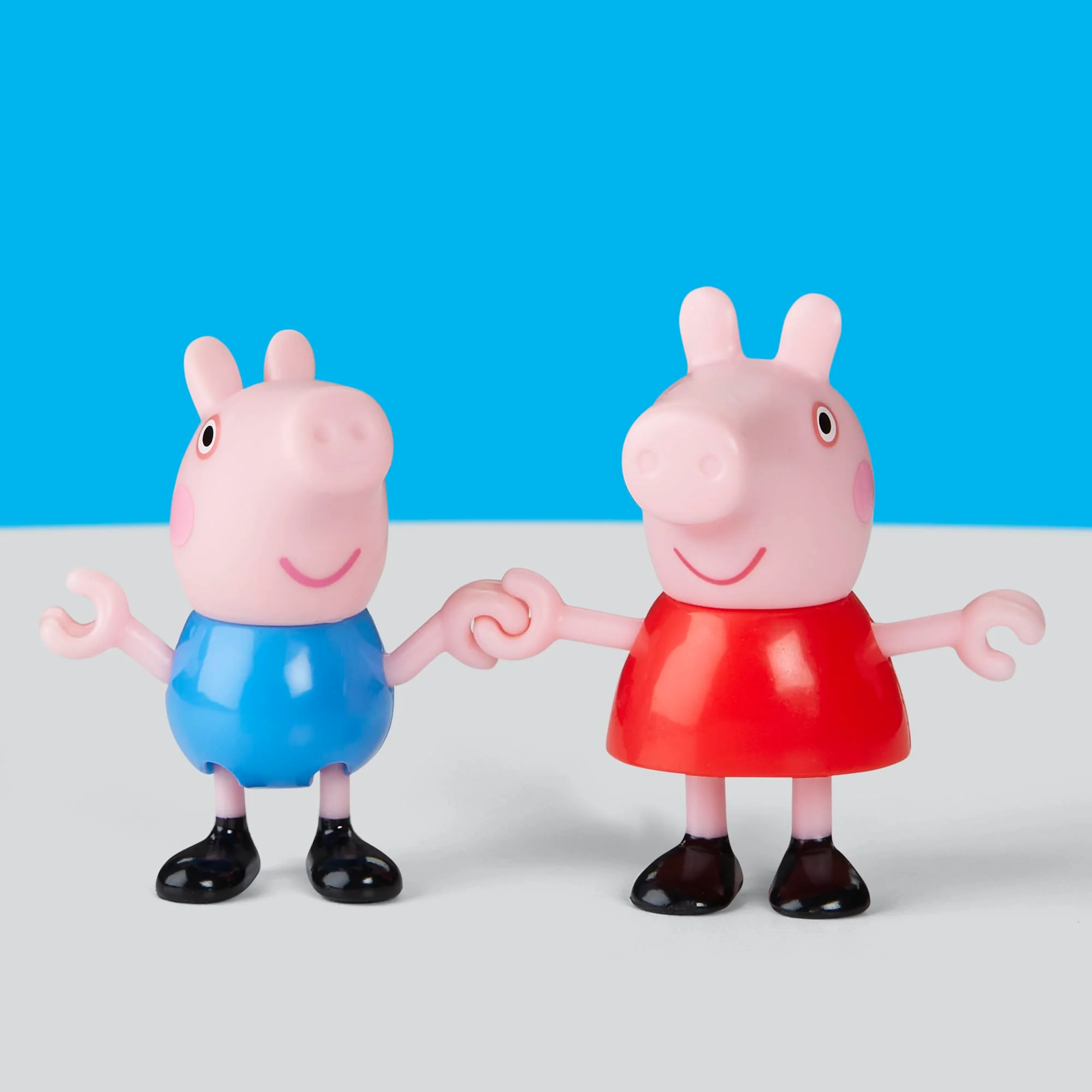 PEPPA PIG Peppa's Family of Five with Baby Evie, Poseable Figures Hold Hands, Preschool Toys for Girls and Boys 3 and Up - Image 5