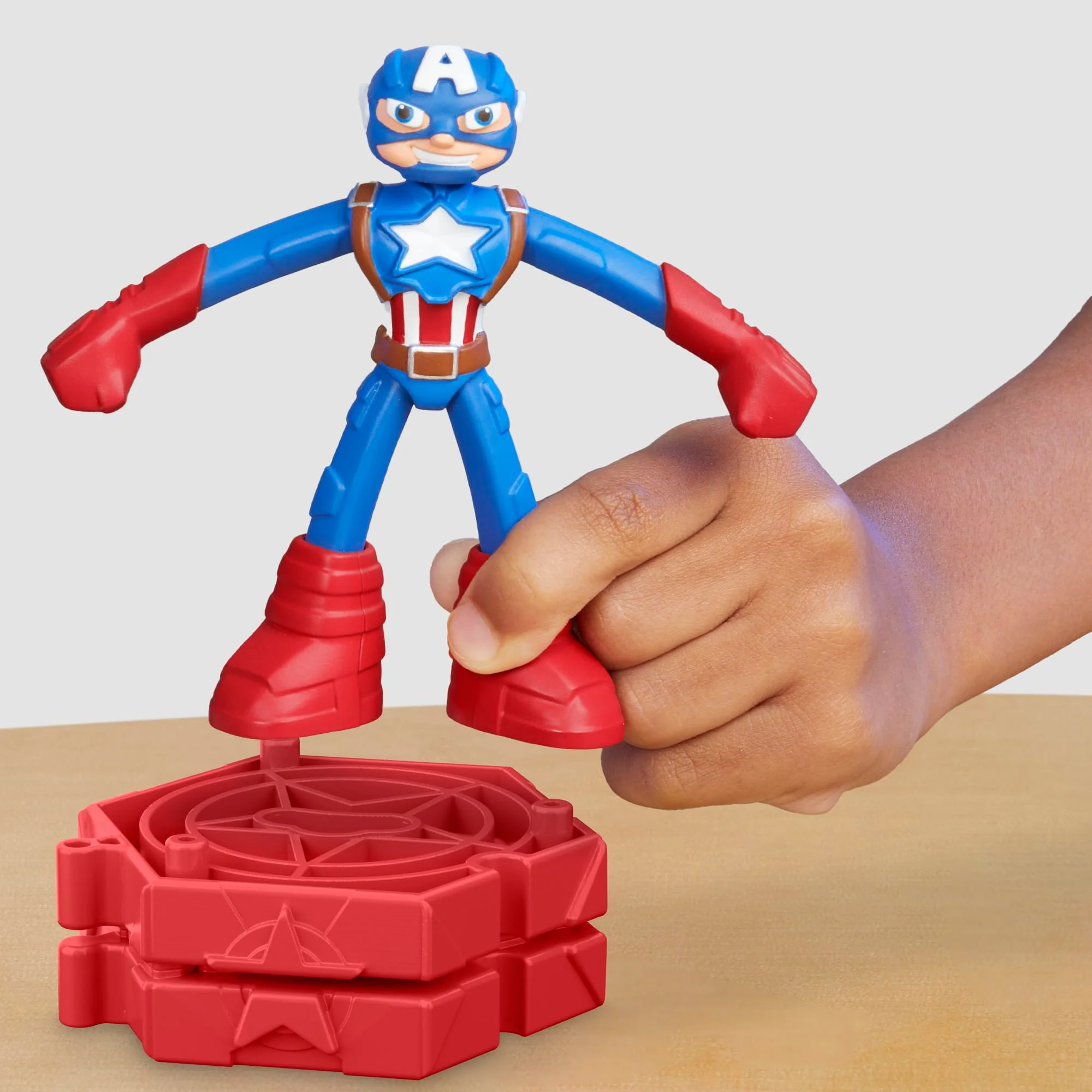 Play-Doh Marvel Captain America Stamping Shield with Bendy Action Figure, Imagination Toys for 4 Year Old Boys and Girls and Up - Image 8