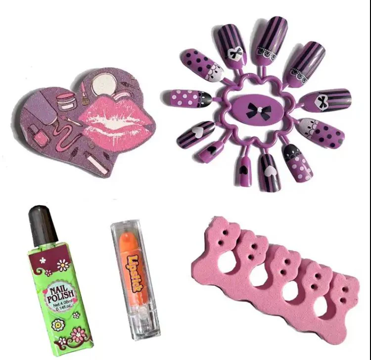 S & Li Cosmetics Kids makeup set kit with Heart shape plastic case - Image 4