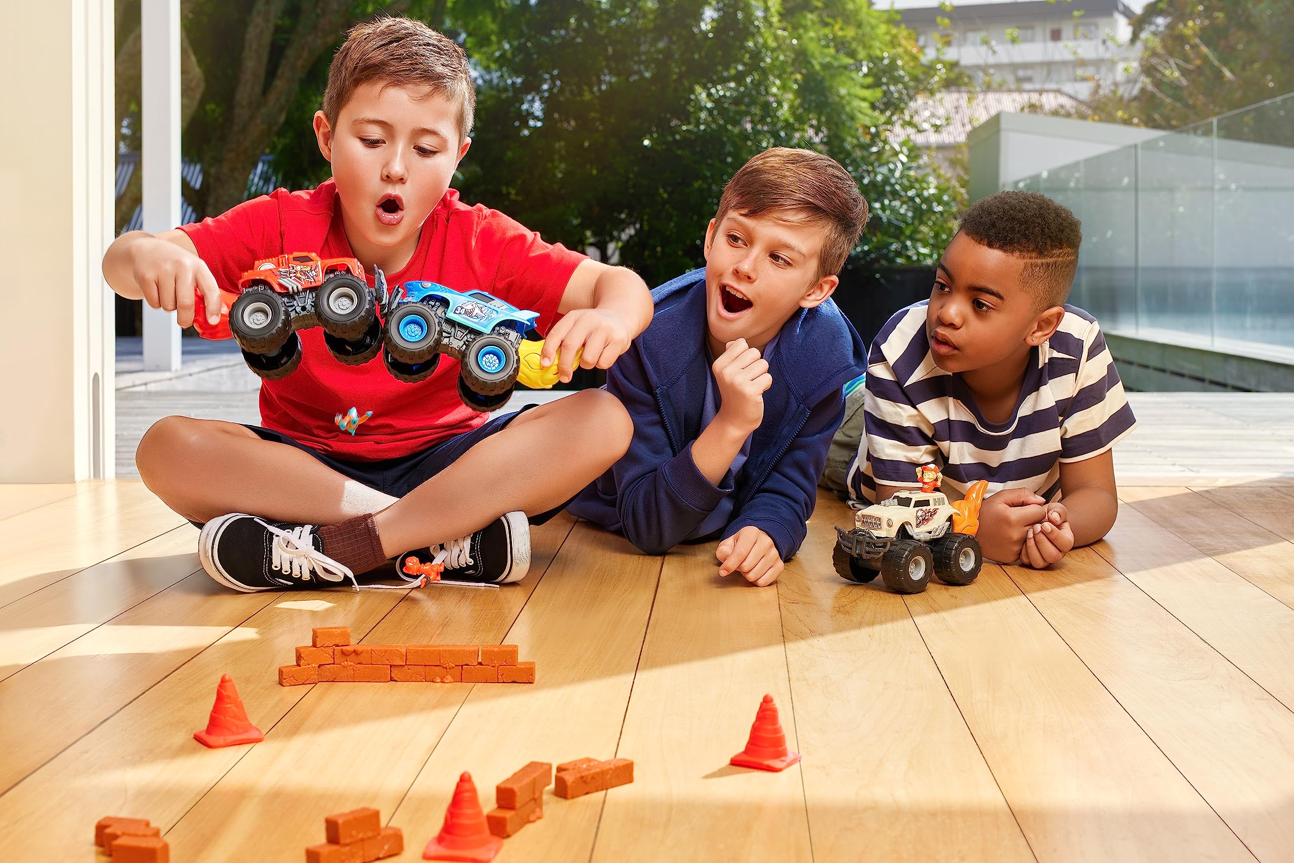 Smashers Monster Truck Surprise (Skull Truck) by ZURU with 25 Surprises Collectible Monster Truck Surprise Smash Slime Sand Compounds Discovery - Image 3