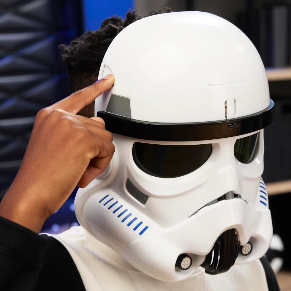 STAR WARS Stormtrooper Electronic Mask with Phrases & Sound Effects, Costume for Kids, Toys for Boys & Girls Ages 5+
