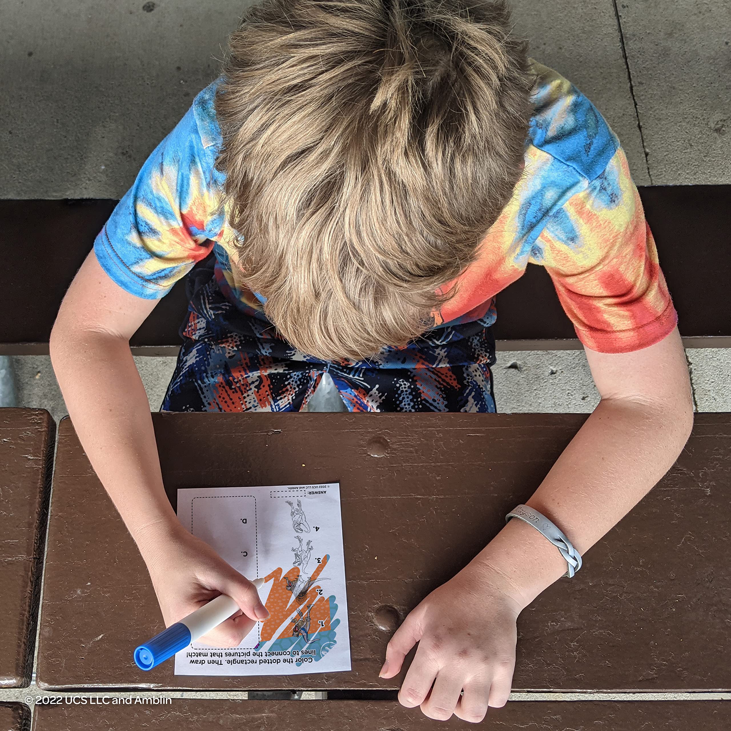 Universal Jurassic World Dominion 20 Page Imagine Ink Coloring Book with 1 Mess Free Marker - Image 4