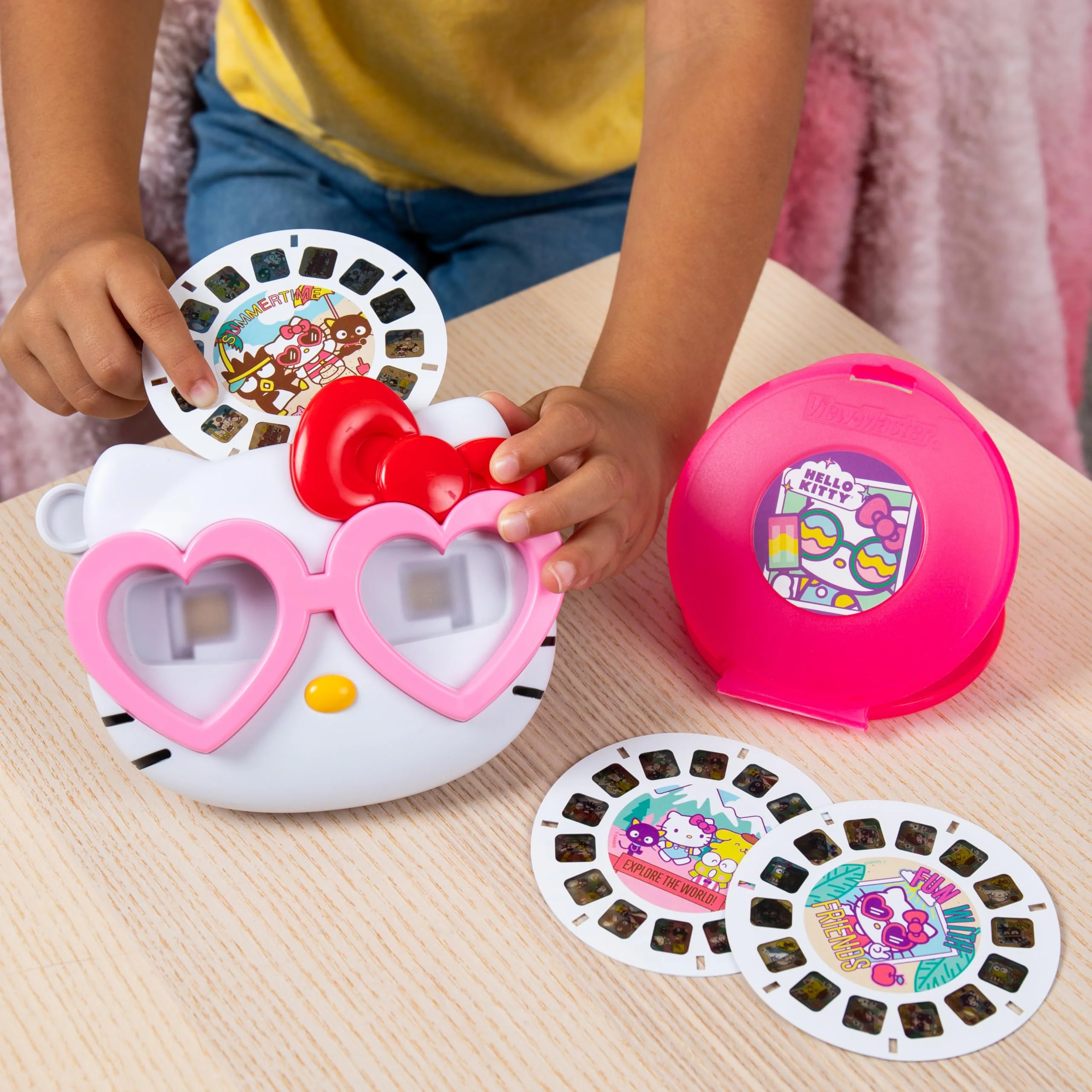 Hello Kitty Deluxe View Finder Set - Reel Viewer for Kids, Adults, Classic Game, Retro Toy, Kawaii, Nostalgic Gift, View Finder Toys, Learning Toy, Ages 3+ - Image 5